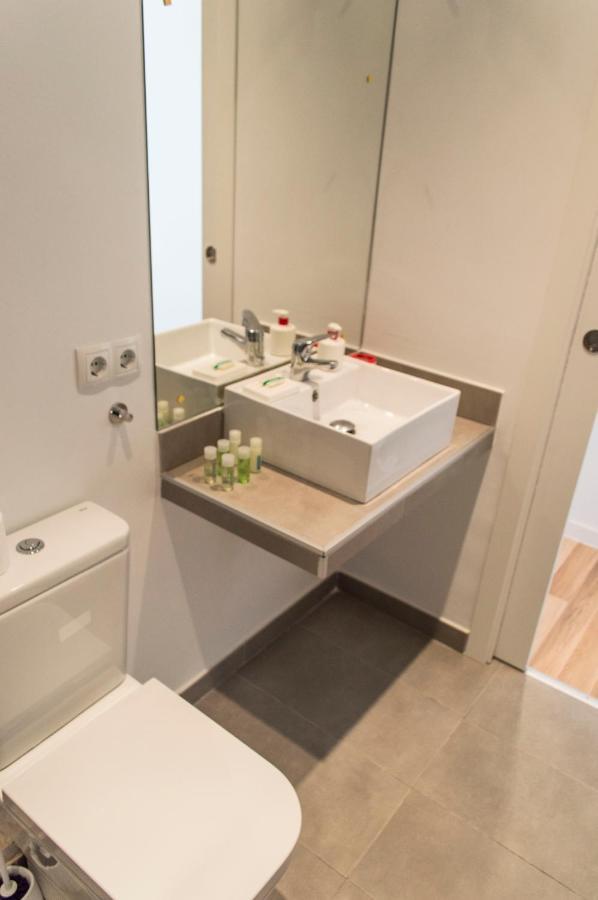 For You Rentals New Design Apartment Temporal Puerta Del Sol Pre10C Madrid Exterior foto