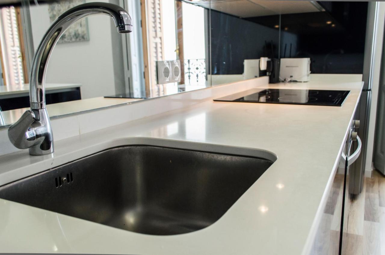 For You Rentals New Design Apartment Temporal Puerta Del Sol Pre10C Madrid Exterior foto