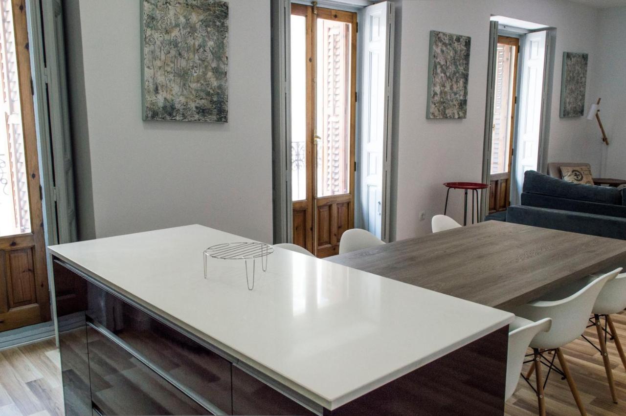 For You Rentals New Design Apartment Temporal Puerta Del Sol Pre10C Madrid Exterior foto