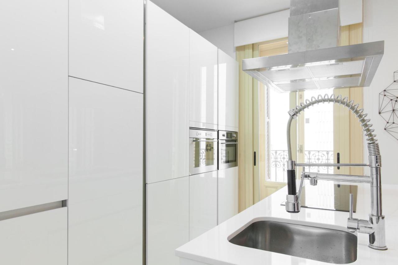 For You Rentals New Design Apartment Temporal Puerta Del Sol Pre10C Madrid Exterior foto